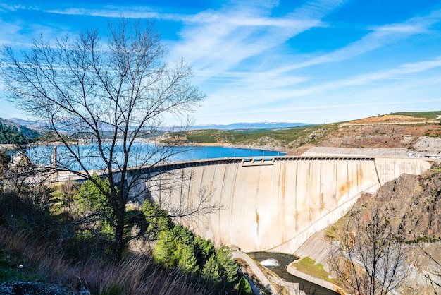beautiful-scenery-el-atazar-reservoir-madrid-spain-blue-sky_181624-20050 beautiful-scenery-el-atazar-reservoir-madrid-spain-blue-sky_181624-20050